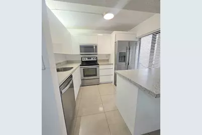 20105 NE 3rd Ct #6, Miami, FL 33179 - Photo 1
