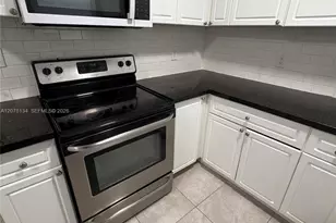 942 NW 11th Ct, Fort Lauderdale, FL 33311 - Photo 3