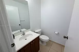 14377 SW 11th St, Pembroke Pines, FL 33027 - Photo 17