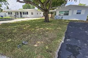 351 NE 25th Ct, Pompano Beach, FL 33064 - Photo 3