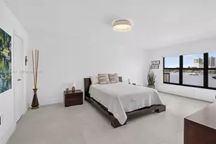 200 Golden Isles Dr, Hallandale Beach, FL 33009 - Photo 21