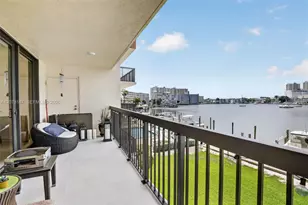 200 Golden Isles Dr, Hallandale Beach, FL 33009 - Photo 39