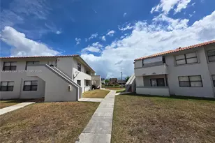 14835 SW 80th St, Miami, FL 33193 - Photo 7