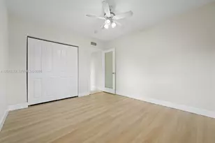 292 E 55th St, Hialeah, FL 33013 - Photo 19