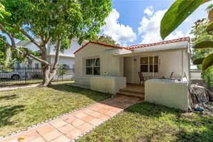 4727 NE 1st Ct, Miami, FL 33137 - Photo 21