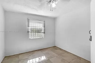 4727 NE 1st Ct, Miami, FL 33137 - Photo 19