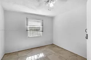 4727 NE 1st Ct, Miami, FL 33137 - Photo 19