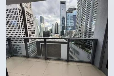 31 SE 6th St #2407, Miami, FL 33131 - Photo 5