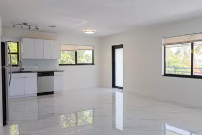 2140 NE 56 #12, Fort Lauderdale, FL 33308 - Photo 3
