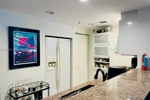 325 S Biscayne Blvd, Miami, FL 33131 - Photo 17
