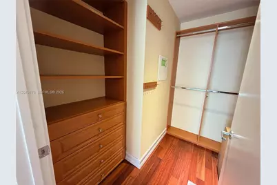 1060 Brickell Ave #2601, Miami, FL 33131 - Photo 17