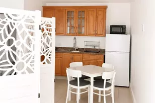 1740 NW 113th Ave, Pembroke Pines, FL 33026 - Photo 5