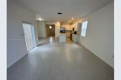 2382 NW 131st Cir, Miami, FL 33167 - Photo 3