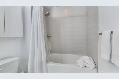 999 SW 1st Ave #2004, Miami, FL 33130 - Photo 25
