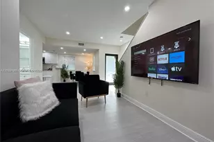 875 NW 2nd St, Miami, FL 33128 - Photo 5