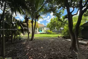 3860 SW 1st St, Miami, FL 33134 - Photo 13