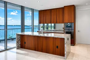 175 SE 25th Rd, Miami, FL 33131 - Photo 5