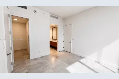 175 SE 25th Rd #504, Miami, FL 33131 - Photo 9