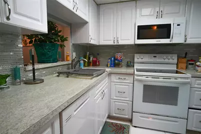 3774 Inverrary Blvd #101P, Lauderhill, FL 33319 - Photo 3