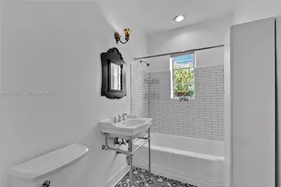 50 NW 26th Ave #2/1, Miami, FL 33125 - Photo 15