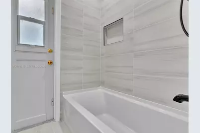 8813 Paradise Ct, Tamarac, FL 33321 - Photo 19