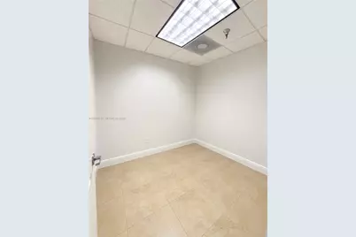 2250 NW 102nd Pl, Doral, FL 33172 - Photo 5