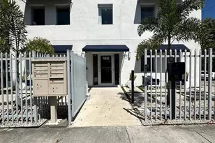165 NW 39th St, Miami, FL 33127 - Photo 13