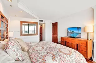 5757 Collins Ave, Miami Beach, FL 33140 - Photo 35