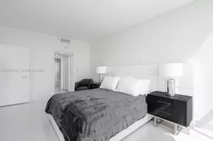 7601 E Treasure Dr, North Bay Village, FL 33141 - Photo 31