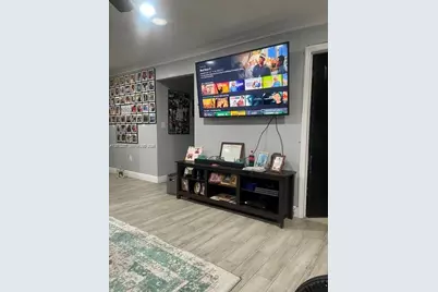 2766 NW 168th Ter, Miami Gardens, FL 33056 - Photo 3