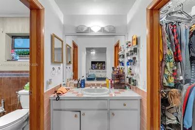 325 SW 122nd Ave, Miami, FL 33184 - Photo 9
