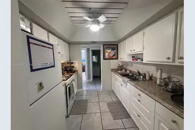 11467 SW 109th Rd #7B, Miami, FL 33176 - Photo 3