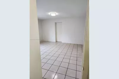 120 NW 18th Ave, Miami, FL 33125 - Photo 13