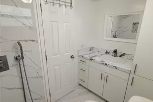 536 Euclid Ave, Miami Beach, FL 33139 - Photo 11