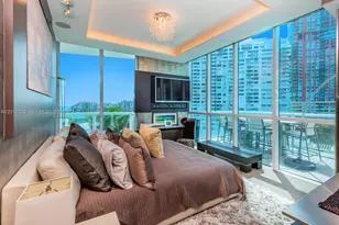 50 South Pointe Dr, Miami Beach, FL 33139 - Photo 27