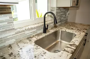 1640 NE 172nd St, North Miami Beach, FL 33162 - Photo 7