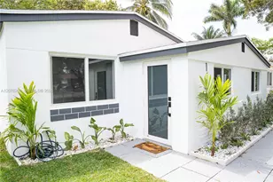 1640 NE 172nd St, North Miami Beach, FL 33162 - Photo 1