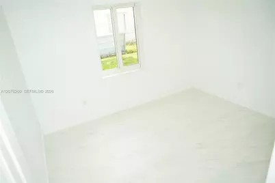 1640 NE 172nd St, North Miami Beach, FL 33162 - Photo 17
