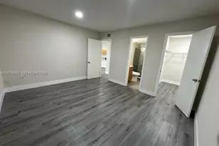 11301 SW 200th St, Miami, FL 33157 - Photo 13