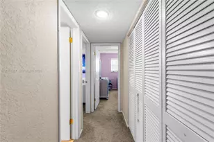 1231 W Fairway Rd, Pembroke Pines, FL 33026 - Photo 17