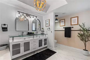 1000 W Island Blvd, Aventura, FL 33160 - Photo 29