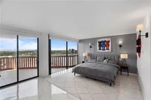 1000 W Island Blvd, Aventura, FL 33160 - Photo 43