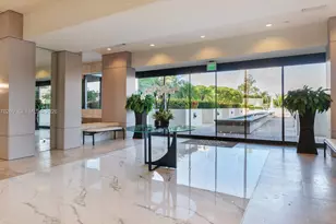 1000 W Island Blvd, Aventura, FL 33160 - Photo 37