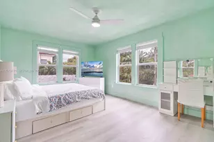 22 NE 44th St, Miami, FL 33137 - Photo 27