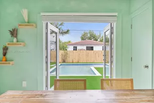 22 NE 44th St, Miami, FL 33137 - Photo 19