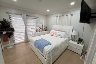 5935 W 26th Ave, Hialeah, FL 33016 - Photo 17