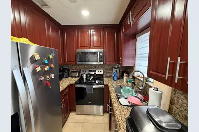 5935 W 26th Ave #204, Hialeah, FL 33016 - Photo 7