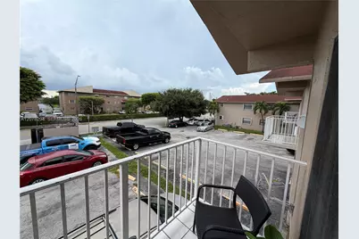 5935 W 26th Ave #204, Hialeah, FL 33016 - Photo 13