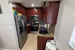 5935 W 26th Ave, Hialeah, FL 33016 - Photo 9