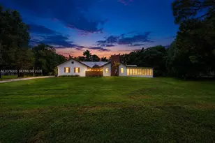 3290 SW Island Way, Palm City, FL 34990 - Photo 1